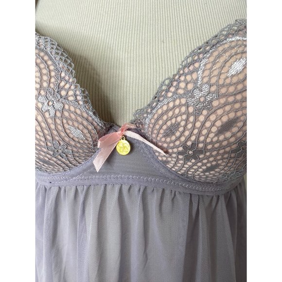 Women’s size small Jessica Simpson lavender lace nighty - Picture 3 of 8